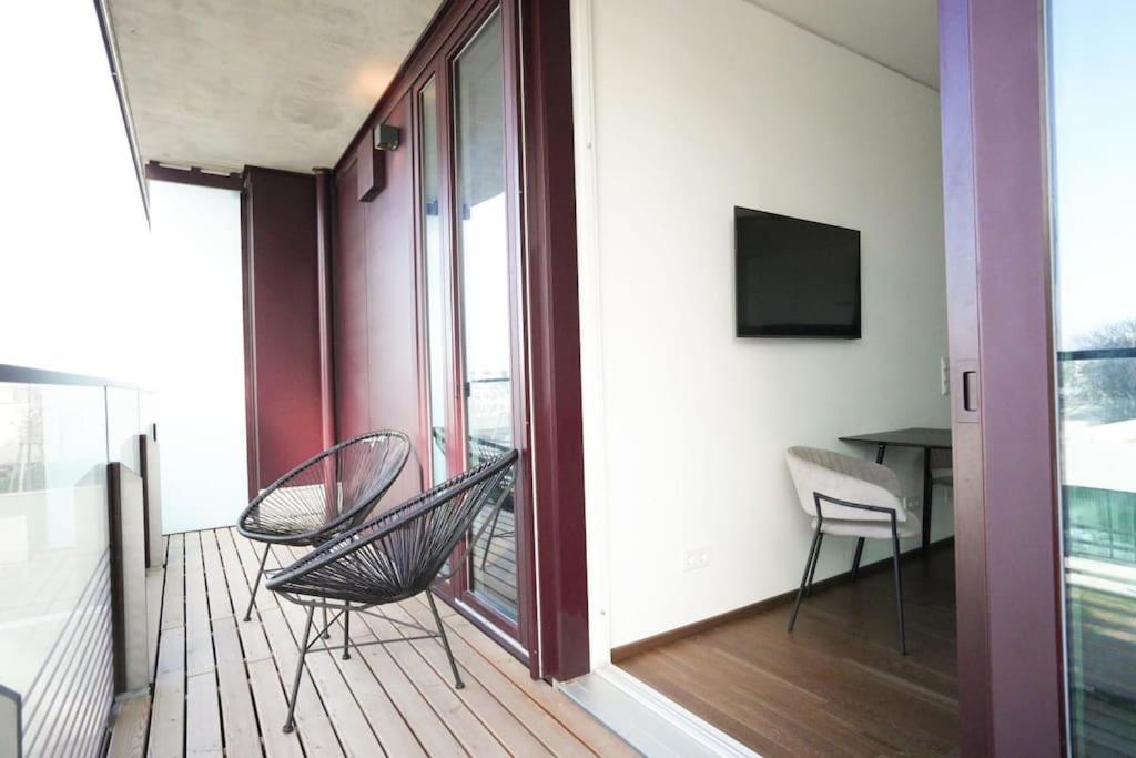 Exclusive Condo With Pool And Terrace Viena Exterior foto